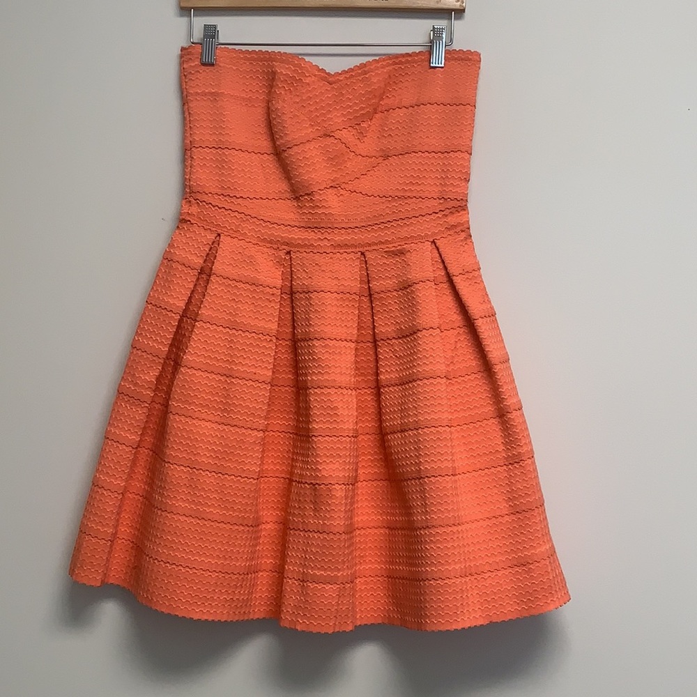 Jun&Ivy orange strapless dress sz medium